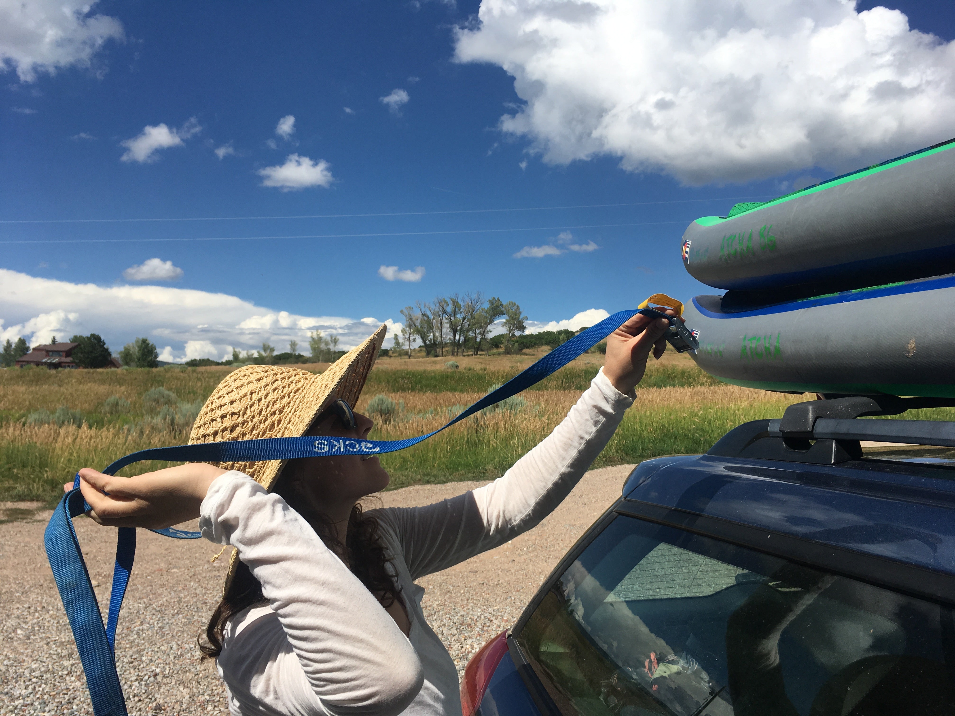 The Do’s and Don’ts of Loading Your SUP on the Car
